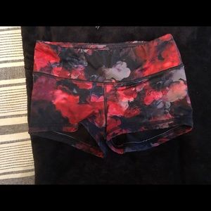 FLEO Shorts